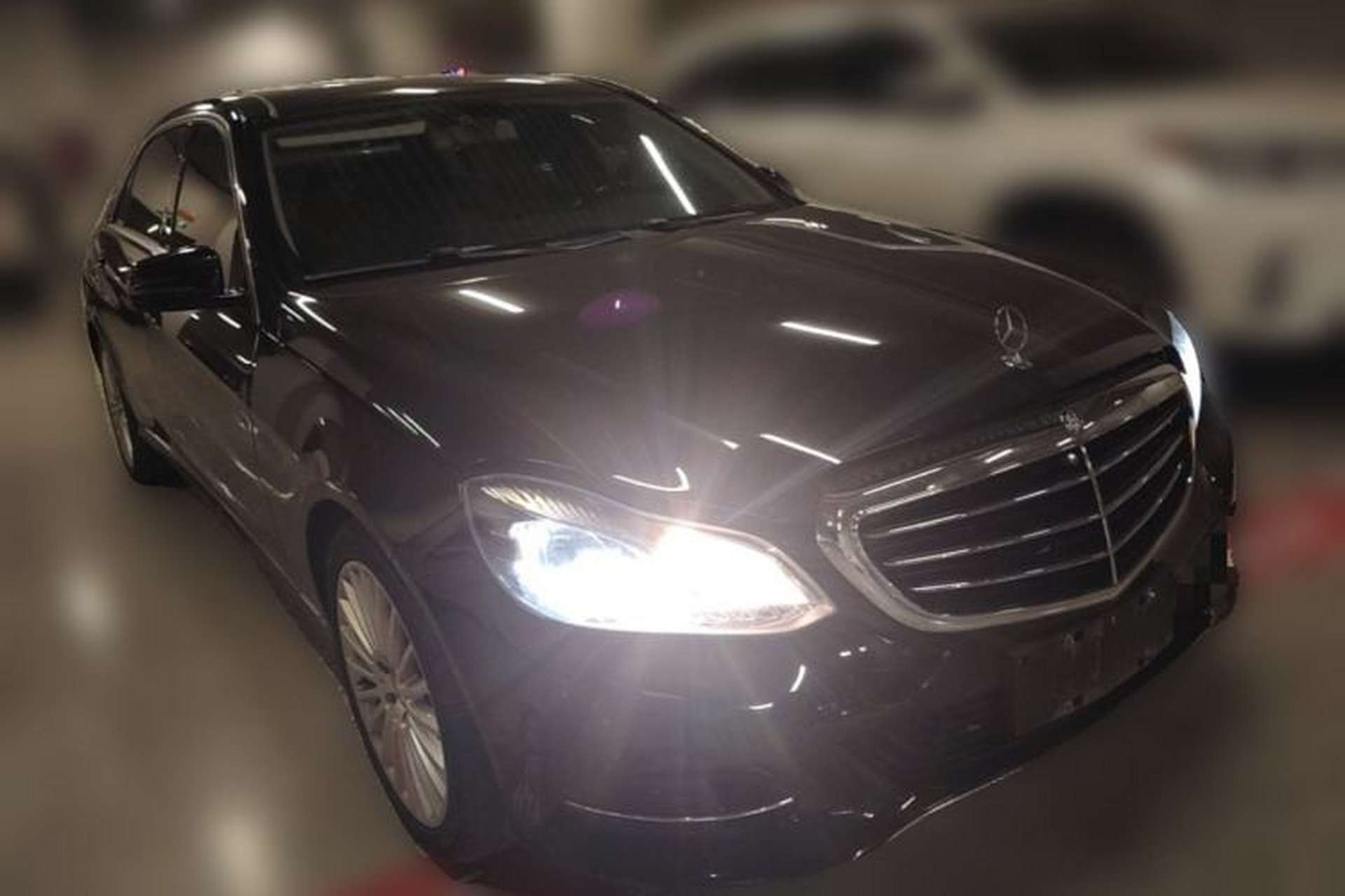 Used Mercedes-Benz E-Class 2015 E 200 L Front Right 45 Deg