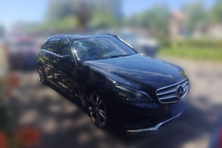 Used Mercedes-Benz E-Class 2015 Restyled E 260 L Sport Edition Front Right 45 Deg