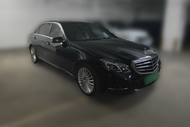 Used Mercedes-Benz E-Class 2015 E 260 L Luxury Model Front Right 45 Deg