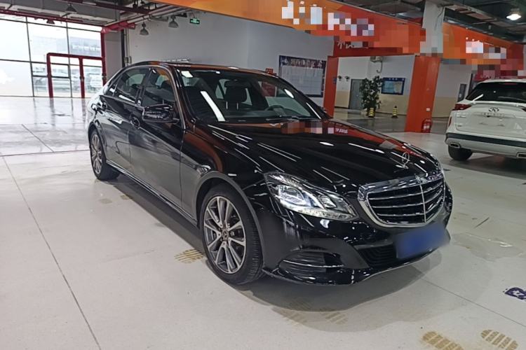 Used Mercedes-Benz E-Class 2015 Facelift E 200 L Front Right 45 Deg