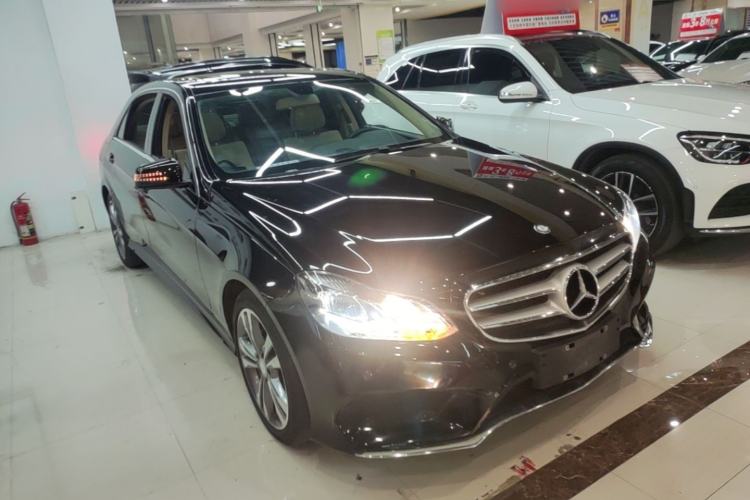 Used Mercedes-Benz E-Class 2015 Restyled E 260 L Sport Edition Front Right 45 Deg