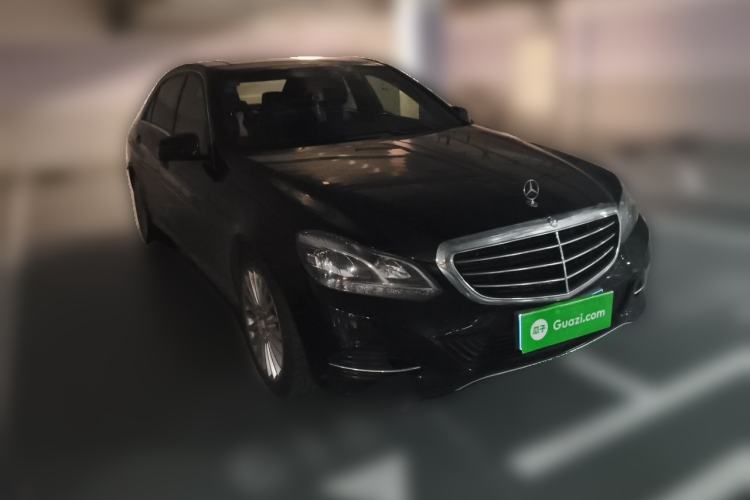 Used Mercedes-Benz E-Class 2015 Facelift E 200 L Front Right 45 Deg