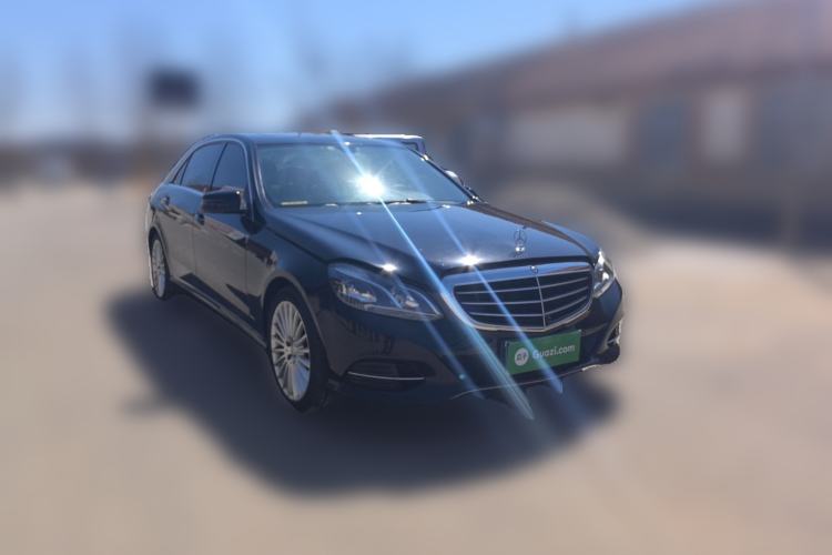 Used Mercedes-Benz E-Class 2015 Facelift E 200 L Front Right 45 Deg