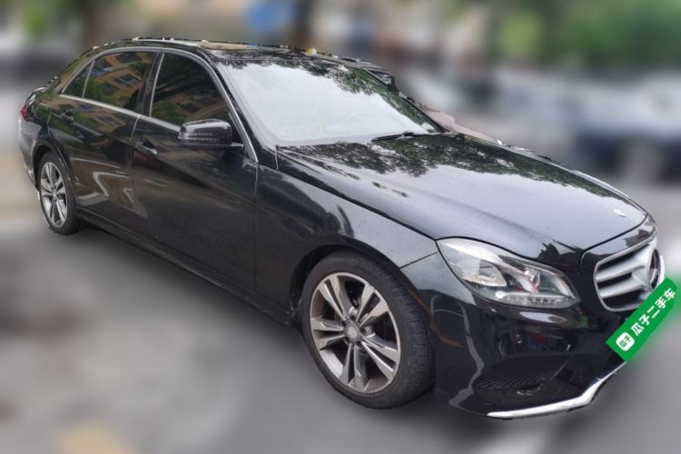 Used Mercedes-Benz E-Class 2015 Facelift E 200 L Sport Edition Front Right 45 Deg