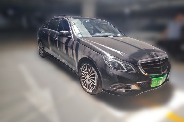 Used Mercedes-Benz E-Class 2015 E 260 L Luxury Model Front Right 45 Deg