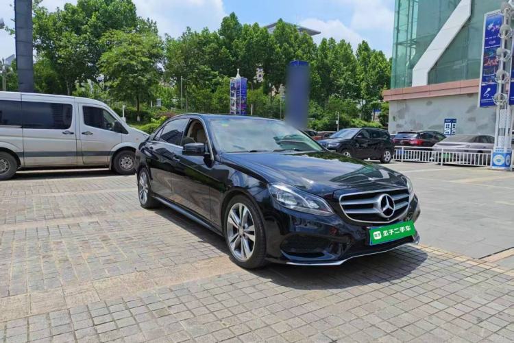 Used Mercedes-Benz E-Class 2015 Restyled E 260 L Sport Edition Front Right 45 Deg