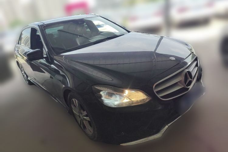 Used Mercedes-Benz E-Class 2015 E 260 L Sport Edition Front Right 45 Deg