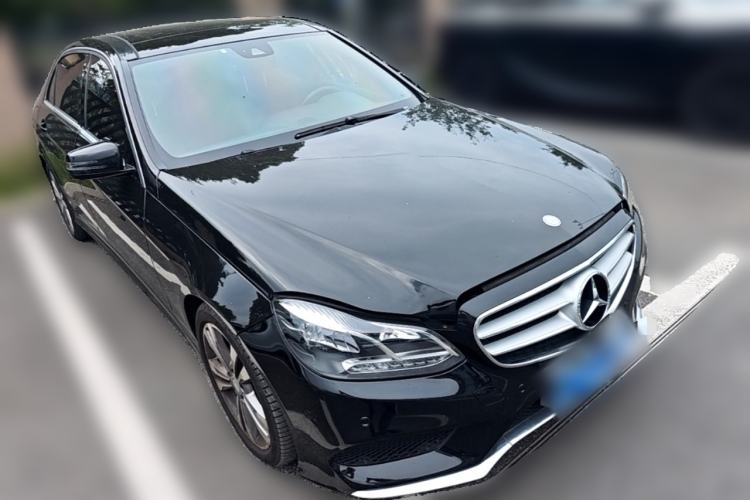 Used Mercedes-Benz E-Class 2015 E 260 L Sport Edition Front Right 45 Deg