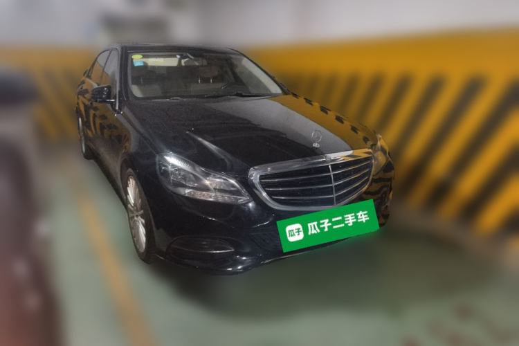 Used Mercedes-Benz E-Class 2015 E 200 L Front Right 45 Deg
