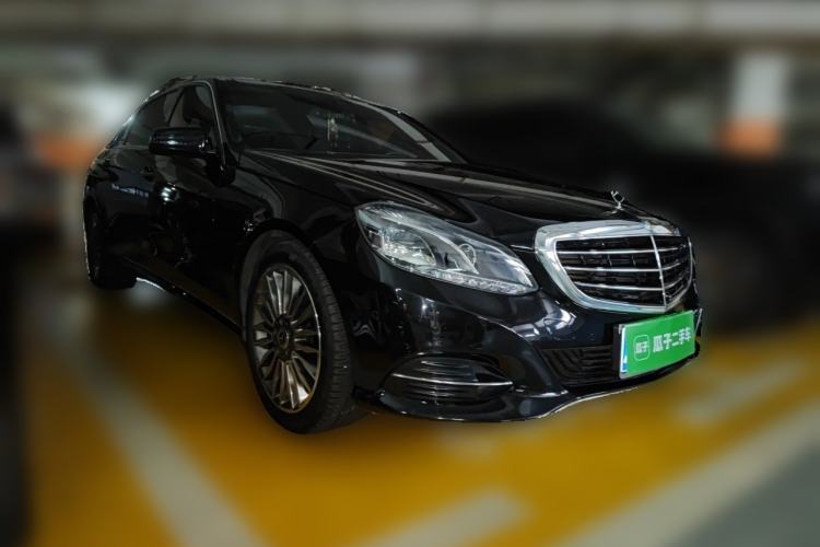 Used Mercedes-Benz E-Class 2015 E 320 L Front Right 45 Deg