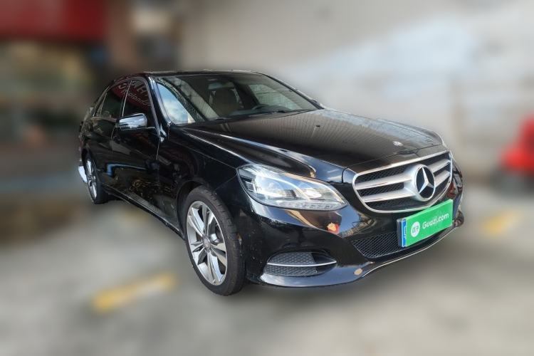 Used Mercedes-Benz E-Class 2015 E 200 L Sport Edition Front Right 45 Deg