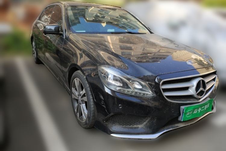 Used Mercedes-Benz E-Class 2015 E 260 L Sport Edition Front Right 45 Deg
