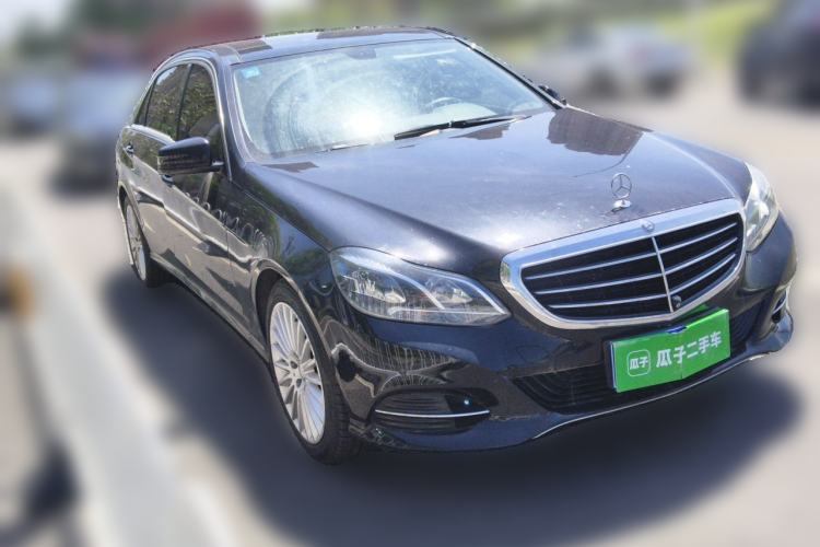 Used Mercedes-Benz E-Class 2015 E 260 L Front Right 45 Deg