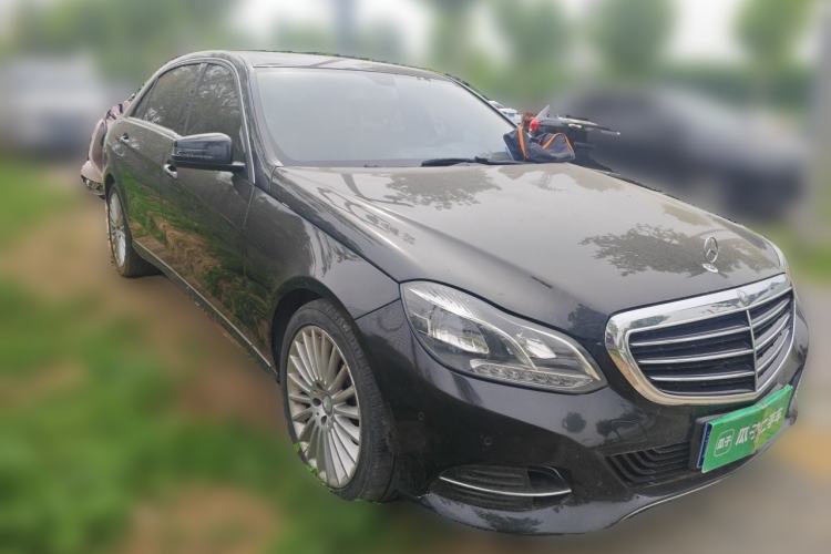 Used Mercedes-Benz E-Class 2015 Facelift E 200 L Front Right 45 Deg