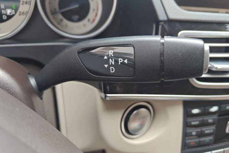 Used Mercedes-Benz E-Class 2015 E 260 L Sport Edition Gear Lever