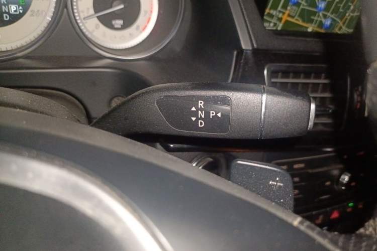 Used Mercedes-Benz E-Class 2015 Restyled E 260 L Sport Edition Gear Lever