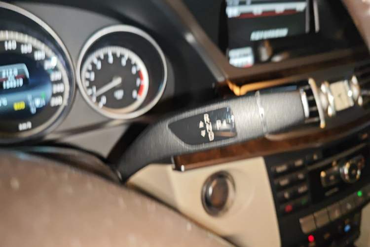 Used Mercedes-Benz E-Class 2015 E 200 L Gear Lever