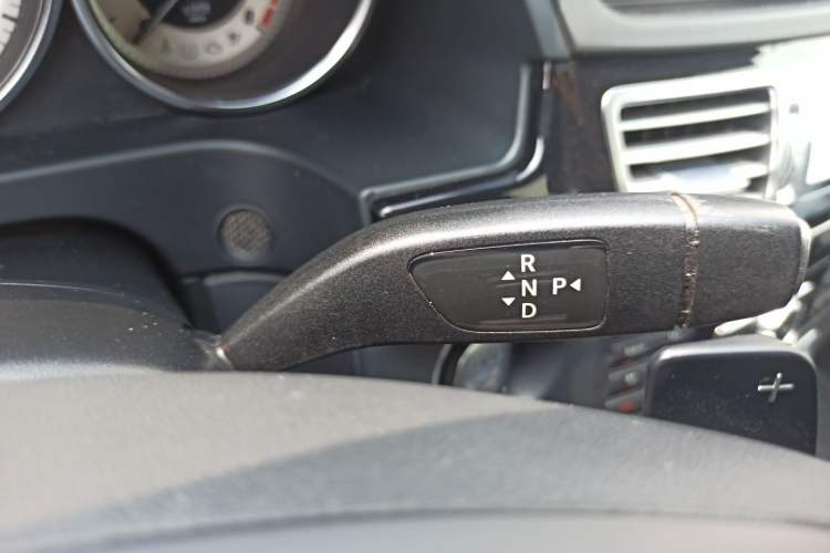 Used Mercedes-Benz E-Class 2015 E 320 L Sport Edition Gear Lever