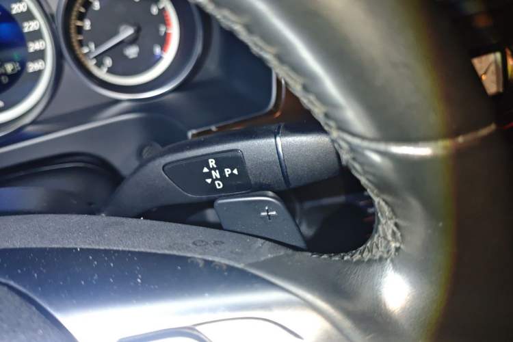 Used Mercedes-Benz E-Class 2015 E 260 L Gear Lever