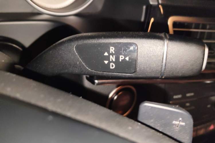 Used Mercedes-Benz E-Class 2015 E 260 L Sport Luxury Model Gear Lever