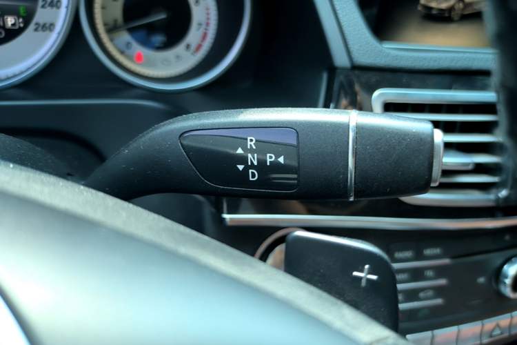 Used Mercedes-Benz E-Class 2015 Restyled E 260 L Sport Edition Gear Lever