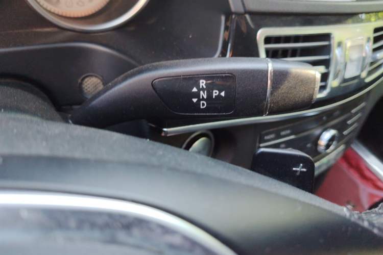 Used Mercedes-Benz E-Class 2015 E 260 L Sport Edition Gear Lever