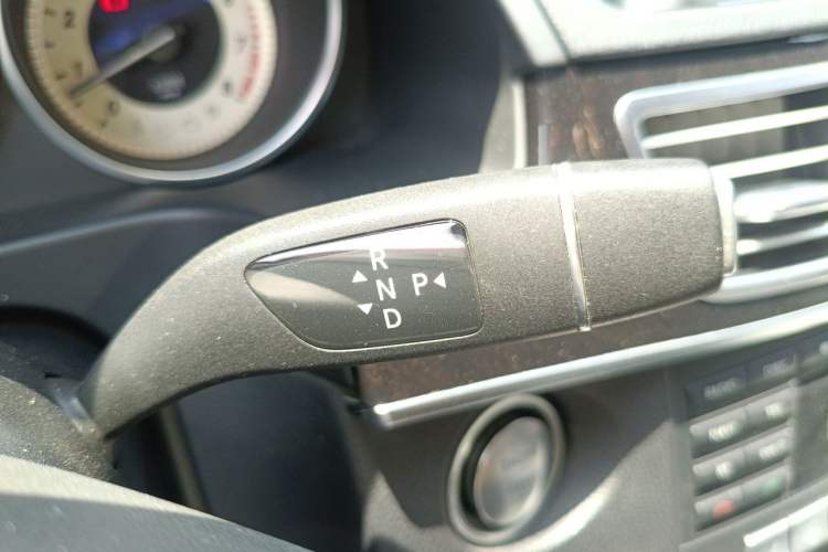 Used Mercedes-Benz E-Class 2015 E 260 L Sport Luxury Model Gear Lever