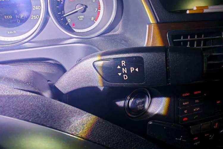 Used Mercedes-Benz E-Class 2015 E 260 L Gear Lever