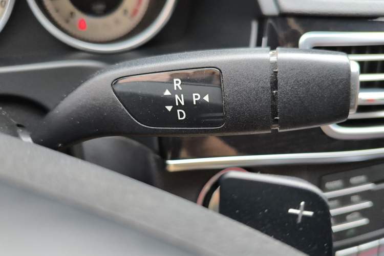 Used Mercedes-Benz E-Class 2015 Restyled E 260 L Sport Edition Gear Lever