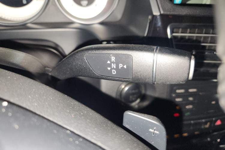 Used Mercedes-Benz E-Class 2015 Restyled E 260 L Sport Edition Gear Lever