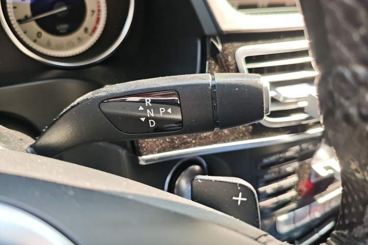 Used Mercedes-Benz E-Class 2015 E 320 L Sport 4MATIC Gear Lever