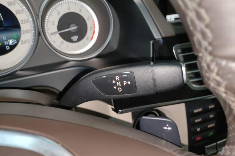 Used Mercedes-Benz E-Class 2015 E 200 L Sport Edition Gear Lever