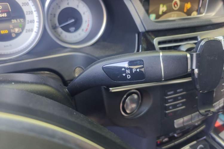 Used Mercedes-Benz E-Class 2015 Restyled E 260 L Sport Edition Gear Lever