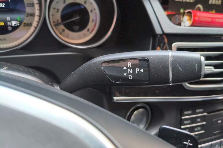 Used Mercedes-Benz E-Class 2015 Restyled E 260 L Sport Edition Gear Lever