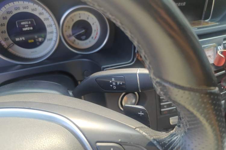 Used Mercedes-Benz E-Class 2015 E 260 L Sport Edition Gear Lever