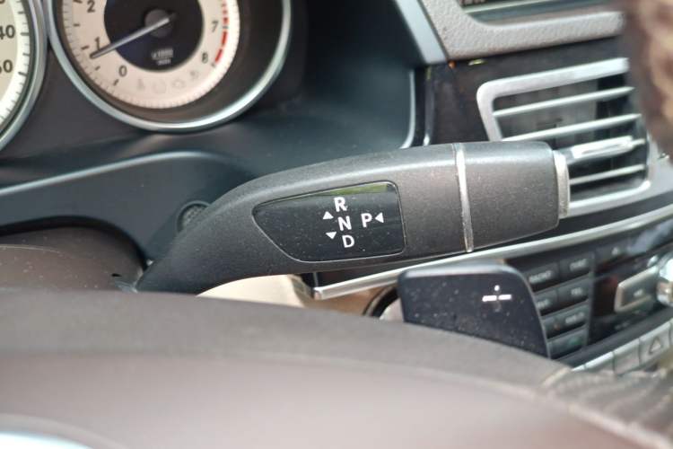 Used Mercedes-Benz E-Class 2015 E 260 L Sport Edition Gear Lever