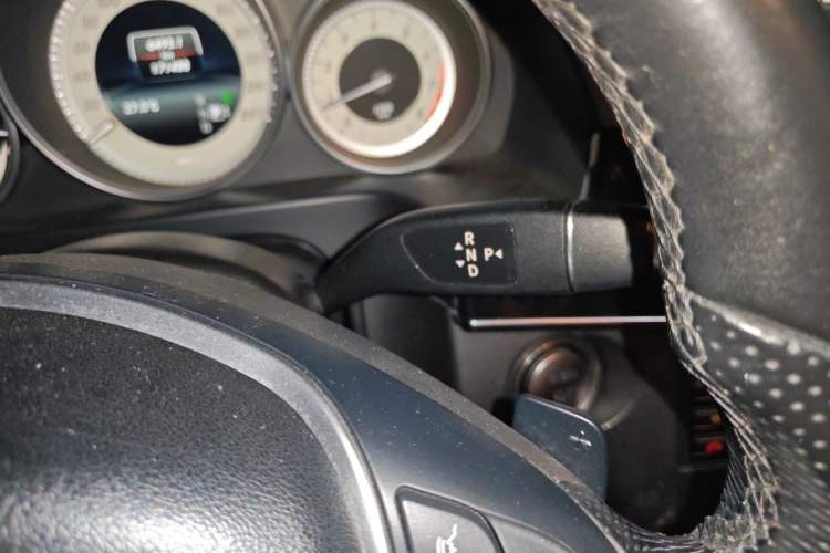 Used Mercedes-Benz E-Class 2015 E 200 L Sport Edition Gear Lever
