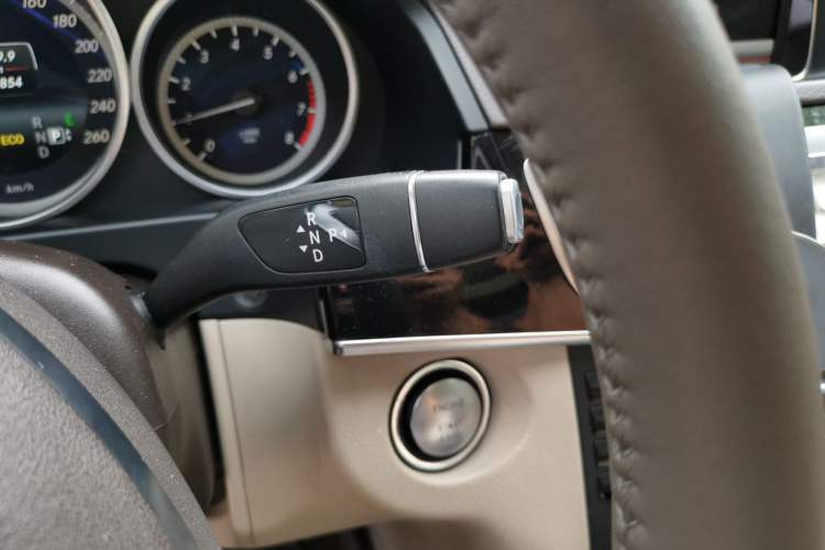 Used Mercedes-Benz E-Class 2015 E 260 L Gear Lever