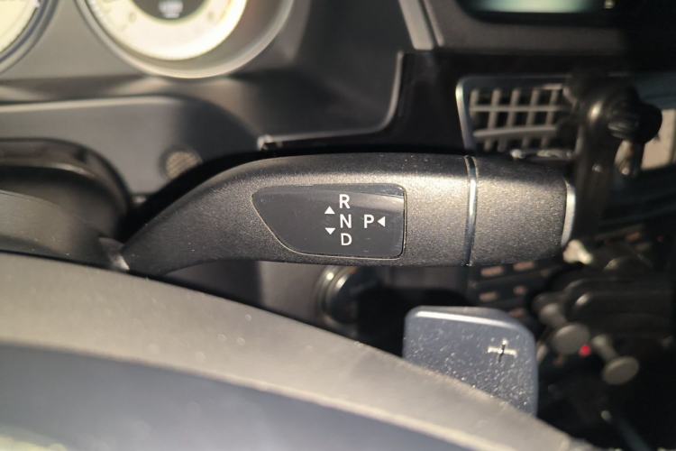 Used Mercedes-Benz E-Class 2015 Restyled E 260 L Sport Edition Gear Lever