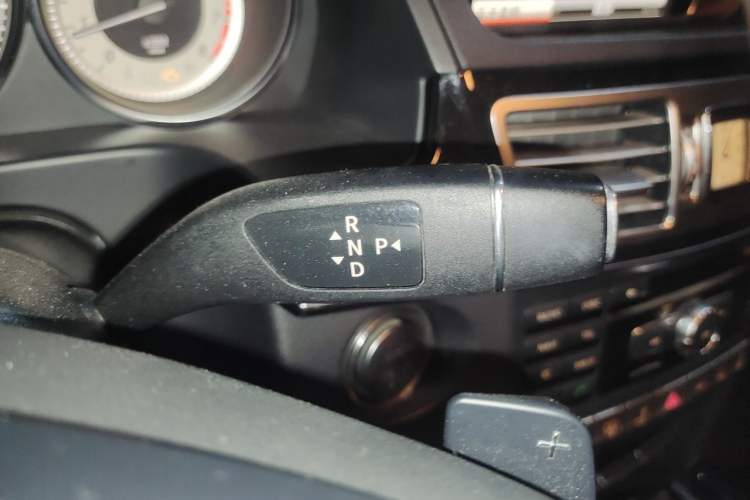 Used Mercedes-Benz E-Class 2015 E 260 L Sport Luxury Model Gear Lever