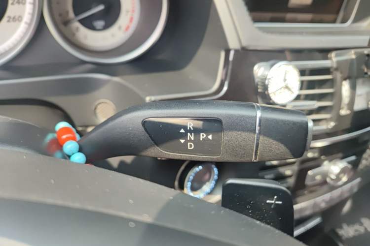 Used Mercedes-Benz E-Class 2015 E 320 L Sport 4MATIC Gear Lever