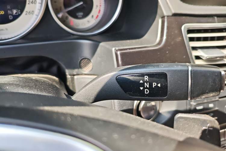 Used Mercedes-Benz E-Class 2015 E 320 L Sport 4MATIC Gear Lever