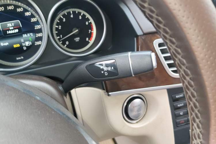 Used Mercedes-Benz E-Class 2015 E 320 L 4MATIC Gear Lever