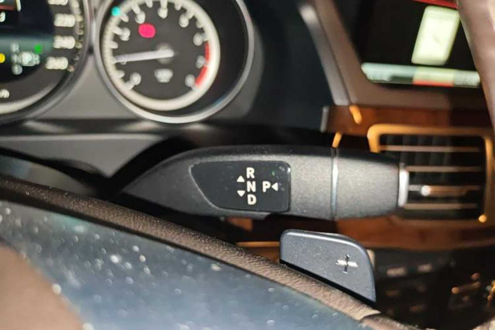 Used Mercedes-Benz E-Class 2015 E 200 L Gear Lever