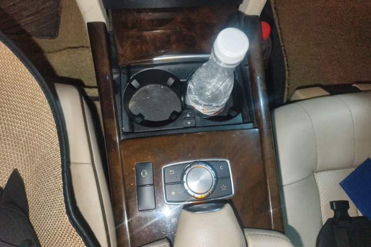 Used Mercedes-Benz E-Class 2015 E 200 L Gear Lever