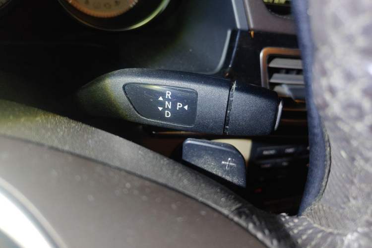 Used Mercedes-Benz E-Class 2015 E 320 L Sport 4MATIC Gear Lever