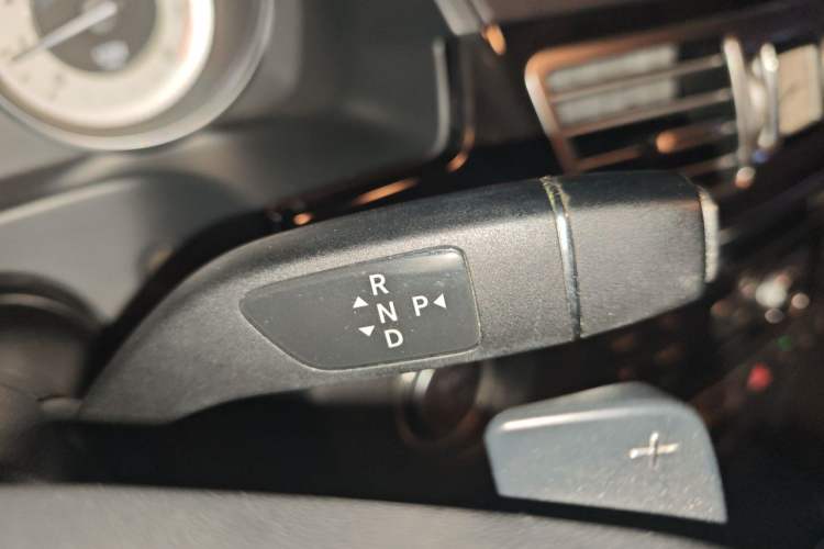 Used Mercedes-Benz E-Class 2015 E 260 L Sport Luxury Model Gear Lever