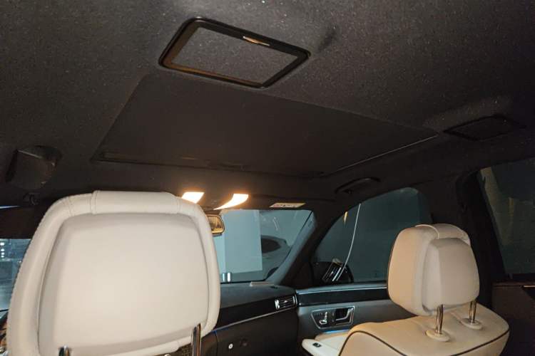 Used Mercedes-Benz E-Class 2015 E 260 L Sport Edition Headliner