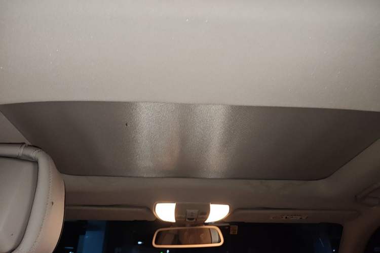 Used Mercedes-Benz E-Class 2015 Restyled E 260 L Sport Edition Headliner