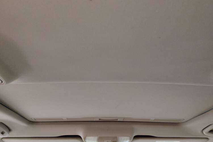 Used Mercedes-Benz E-Class 2015 Restyled E 260 L Sport Edition Headliner